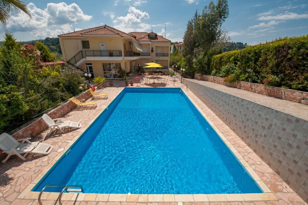 Athina Hotel Kréstena Esterno foto