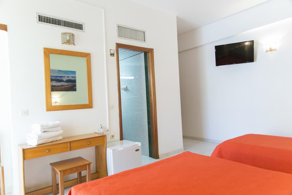 Athina Hotel Kréstena Esterno foto